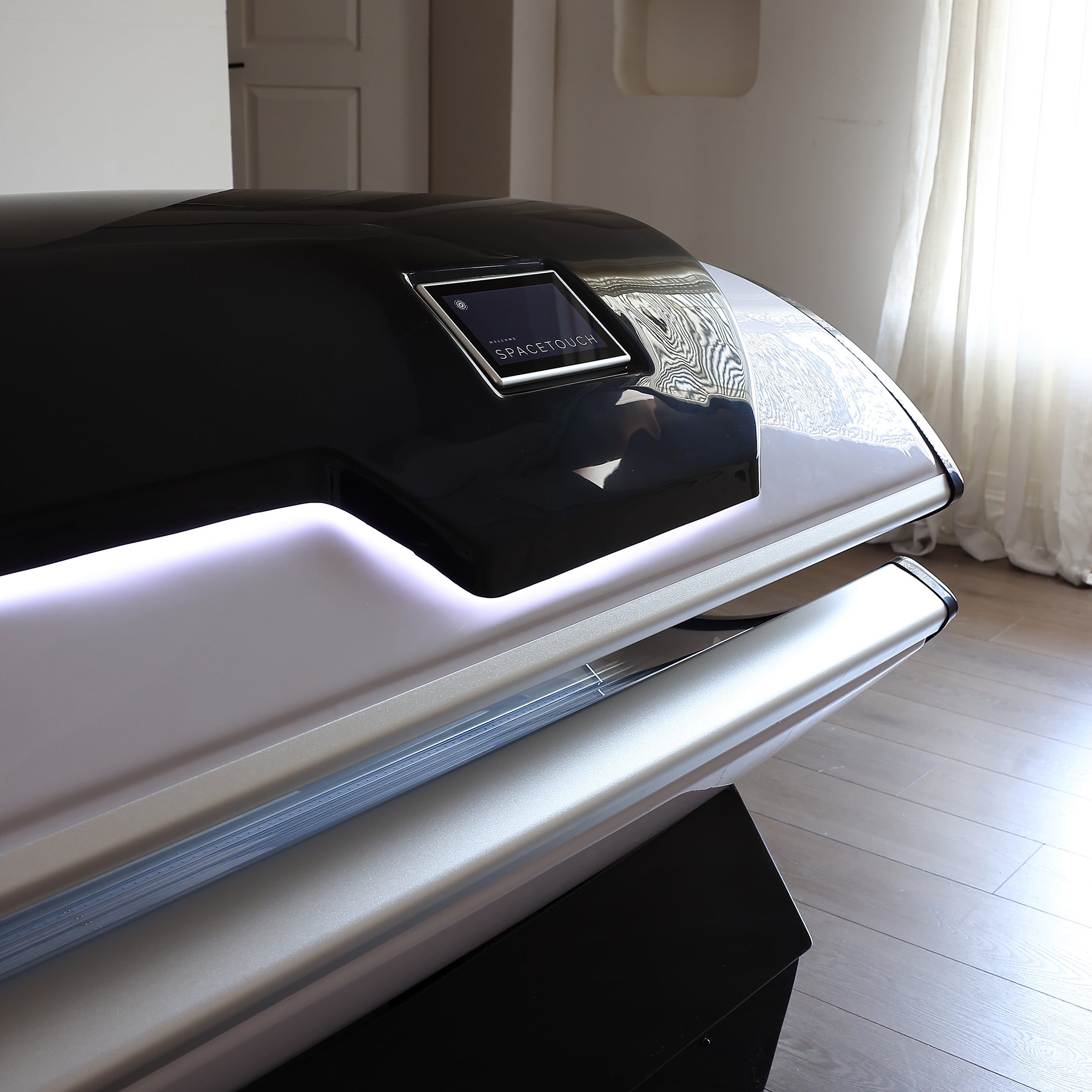 Spacetouch Atlas Capsule | Full Body LED Skin Care Device by Spacetouch